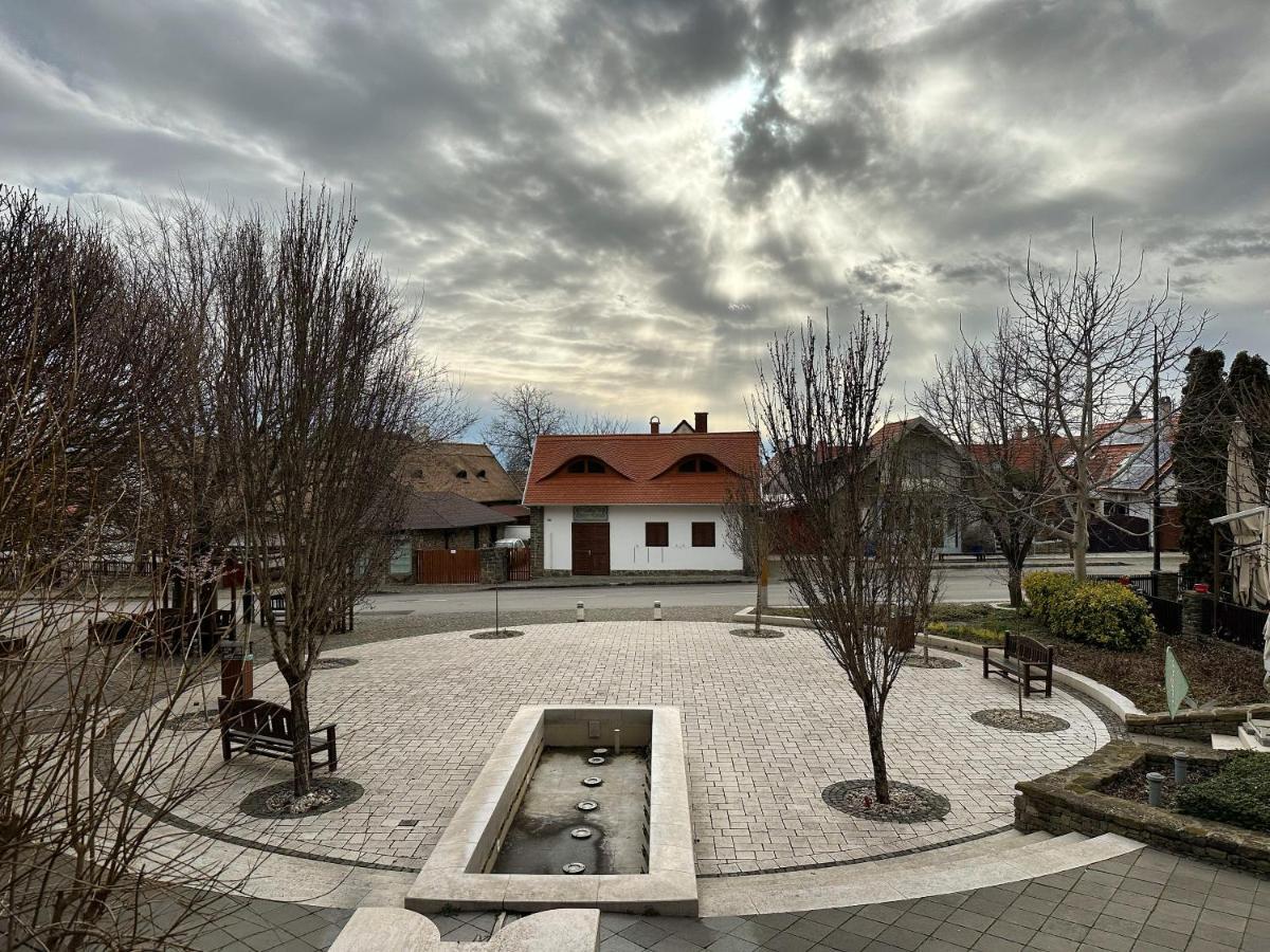 Piros Vendeghaz Villa Tihany Ngoại thất bức ảnh
